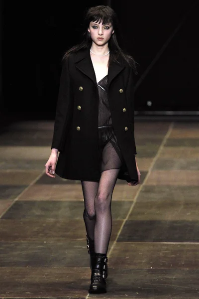 Look 33